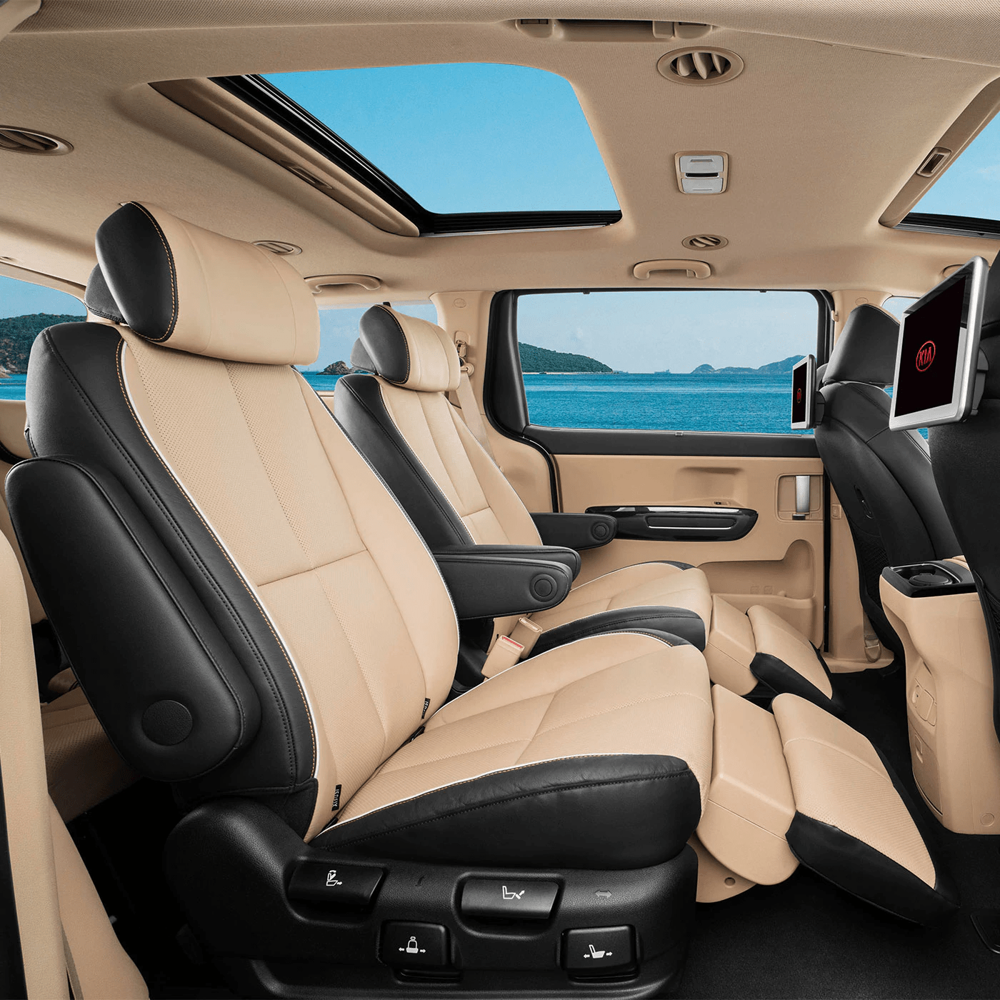 Just like the VIP Seats with Leg Support that makes it feel like a lounge, Kia Carnival comes replete with features that are bound to indulge.